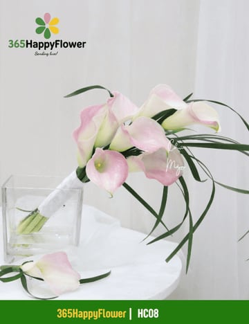 Bó hoa cưới hoa rum hồng pastel dáng nghiêng HC08
