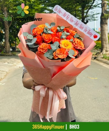 Bó hoa hồng cam đỏ phối lá bạc đô la giấy hồng cam BH03