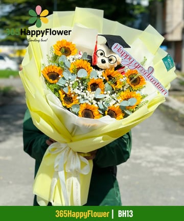 Bó hoa hướng dương kèm gấu bông tốt nghiệp giấy vàng chanh BH13