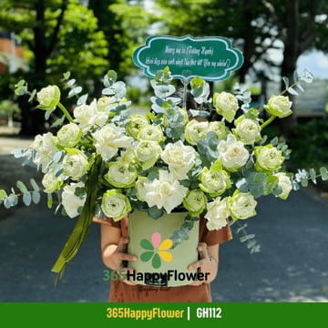 Hộp hoa hồng xanh cốm hồng trắng cành bạch đàn dài GH112