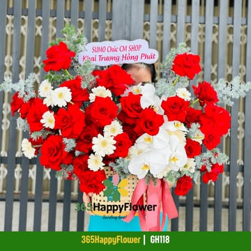 Giỏ hoa hồng đỏ lan hồ điệp trắng giỏ tre đan GH118