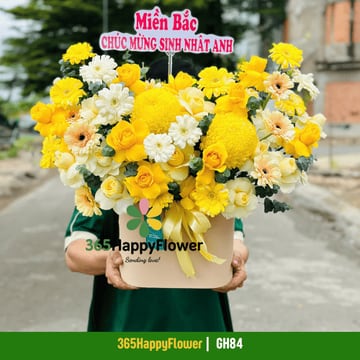 Hộp hoa hồng vàng đồng tiền vàng hộp vuông kem GH84