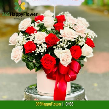 Hộp hoa tròn để bàn hồng đỏ hồng kem nơ satin đỏ GH93