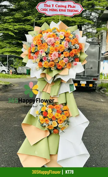 Kệ Hoa Tươi Sinh Nhật Ấn Tượng – KT78