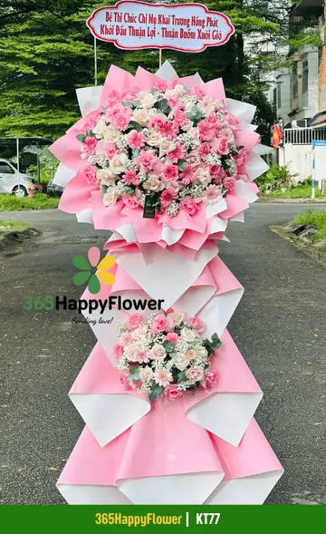 Kệ Hoa Tươi Sinh Nhật Nổi Bật – KT77