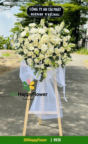 Kệ hoa viếng giá gỗ hồng trắng kem cúc mẫu đơn trắng HV20