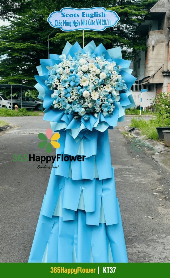 Kệ Hoa Tặng Cửa Hàng
