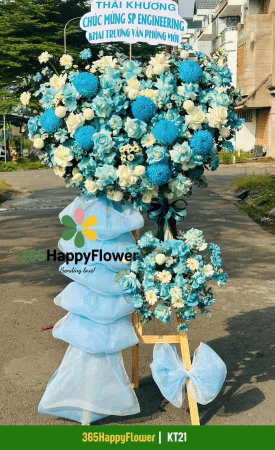 Kệ Hoa Tươi Tặng Khách Hàng